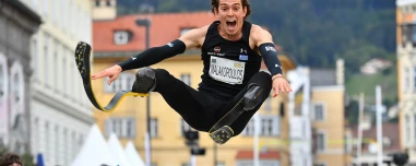 Στέλιος Μαλακόπουλος: Το αόρατο όριο