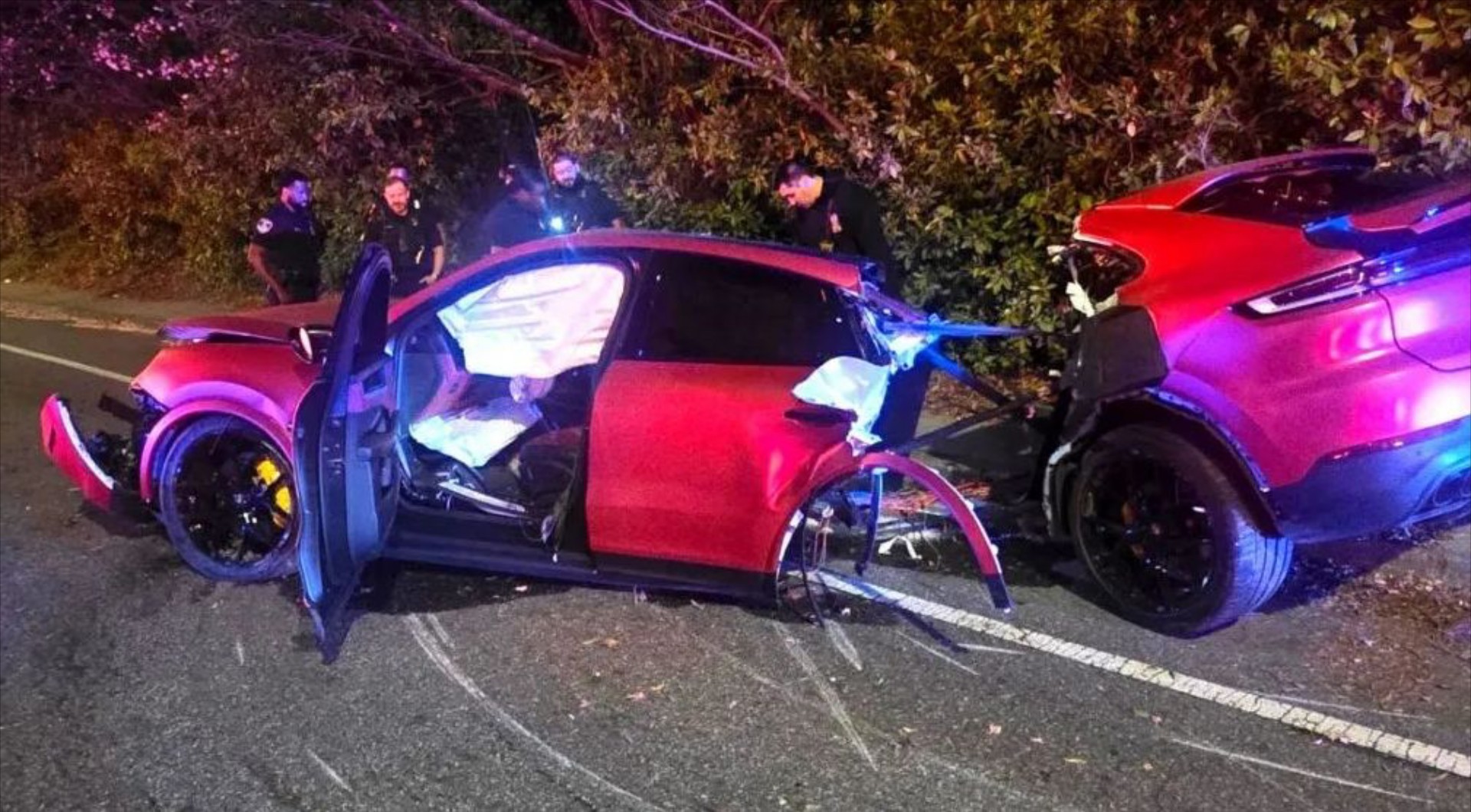 Porsche Cayenne τράκαρε με 171 km/h και κόπηκε στη μέση 