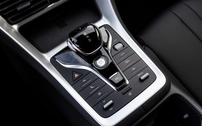 Το C-SUV των 212 ίππων με αυτονομία σχεδόν 1.016 km – Καίει 2,1 lt/100 km και κοστίζει 31.990 ευρώ