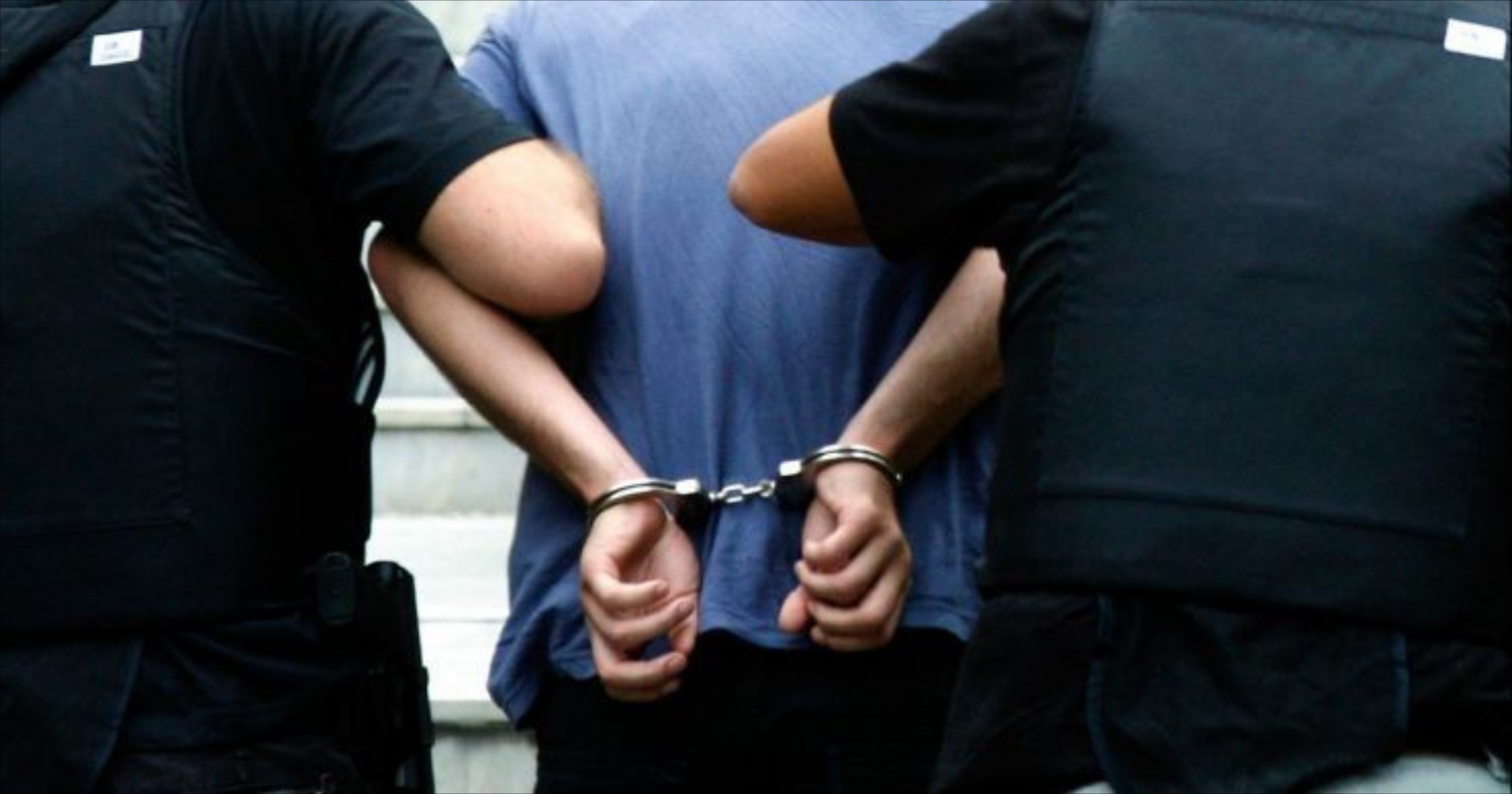 Πειραιάς: 66χρονος έβρισε και χτύπησε αστυνομικό για παρκάρισμα – Δείτε τι συνέβη