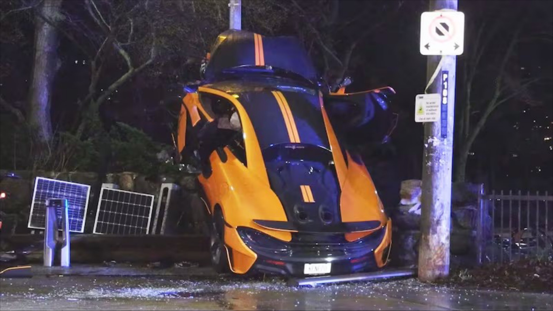 Απίστευτο: Μία από τις πιο σπάνιες McLaren κατέληξε σε μάντρα [video]