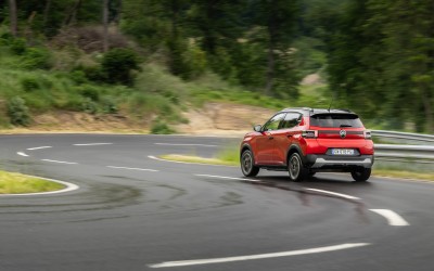 Το πιο στιλάτο και άνετο Β-SUV - Κάνεις μέσα στην πόλη 100 km με μόλις 2,8 ευρώ! 