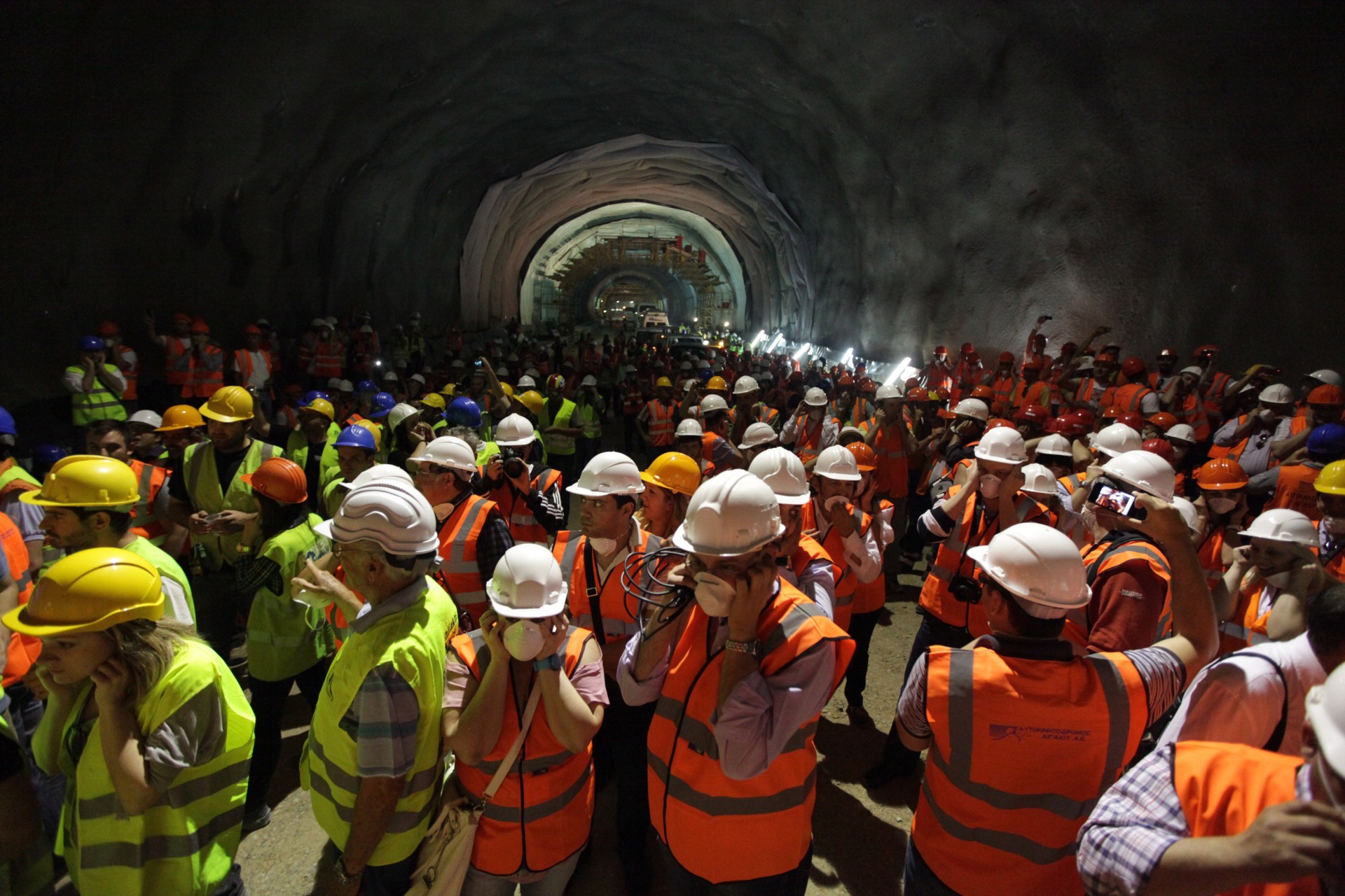 Έτοιμο το τούνελ στα Τέμπη


