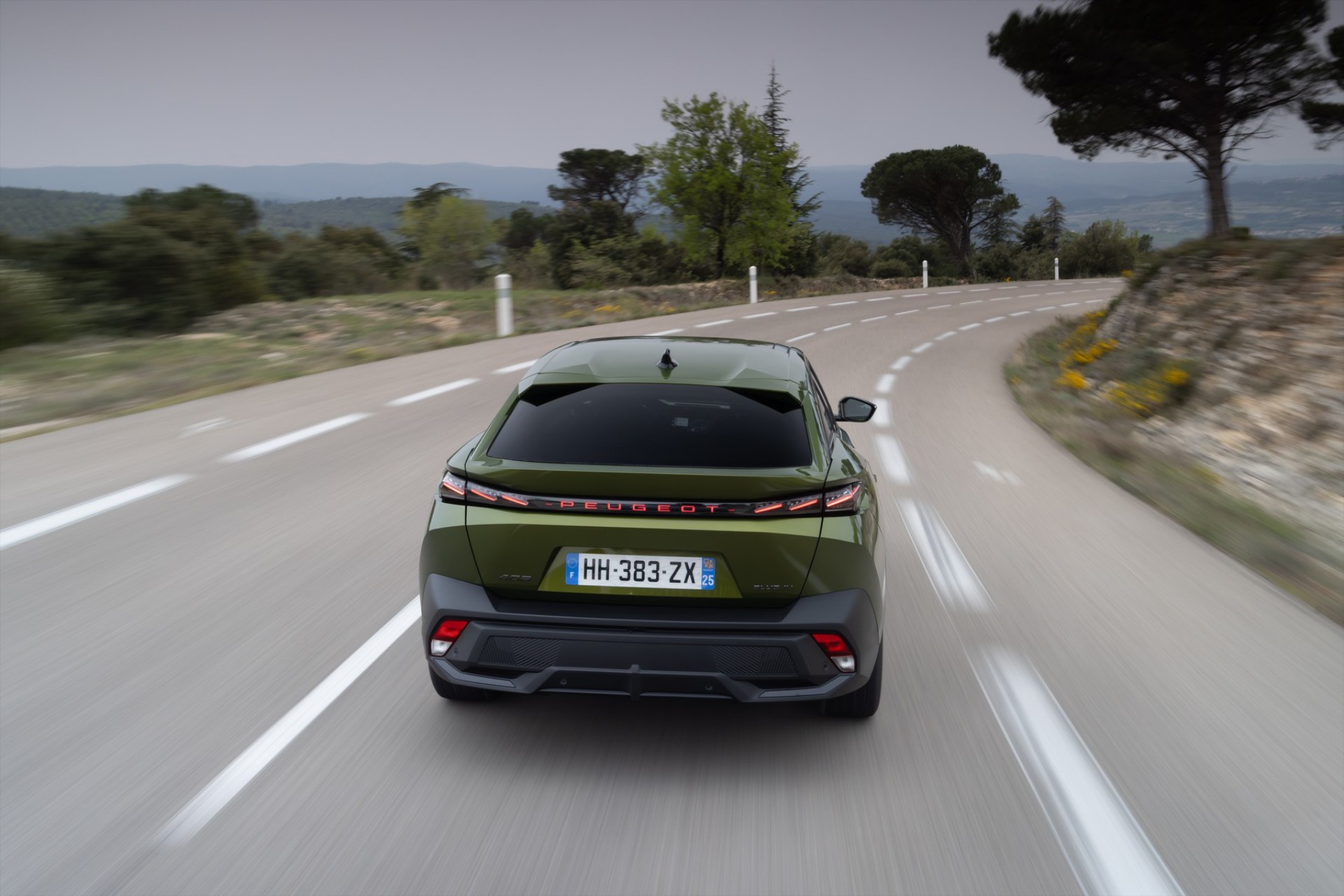 Έφτασε Ελλάδα το νέο Peugeot 408 Hybrid – Οι τιμές του 