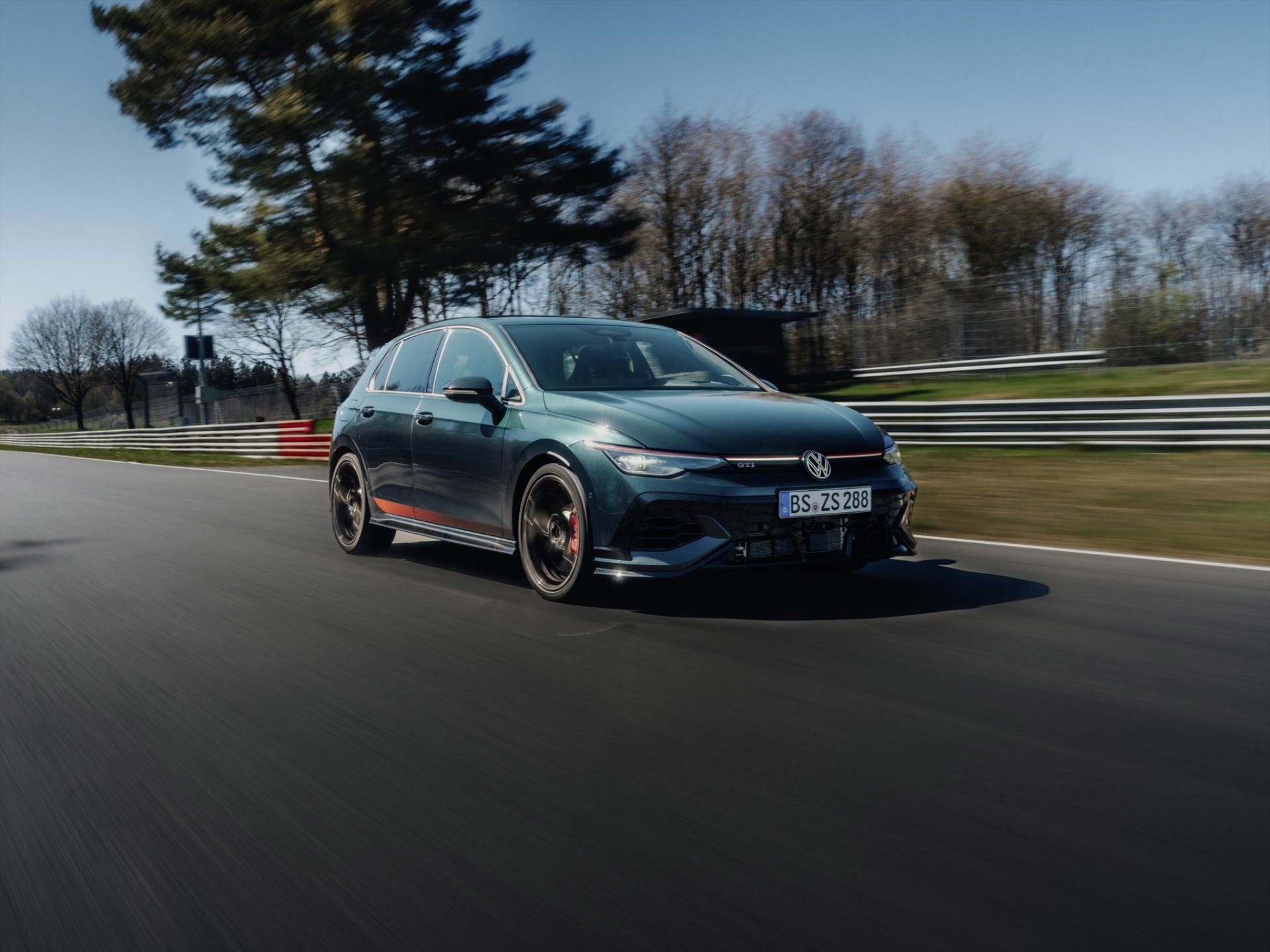 Στην Ελλάδα το καλύτερο Volkswagen Golf GTI – Έχει τιμή 64.580 ευρώ και πέτυχε ένα μεγάλο ρεκόρ