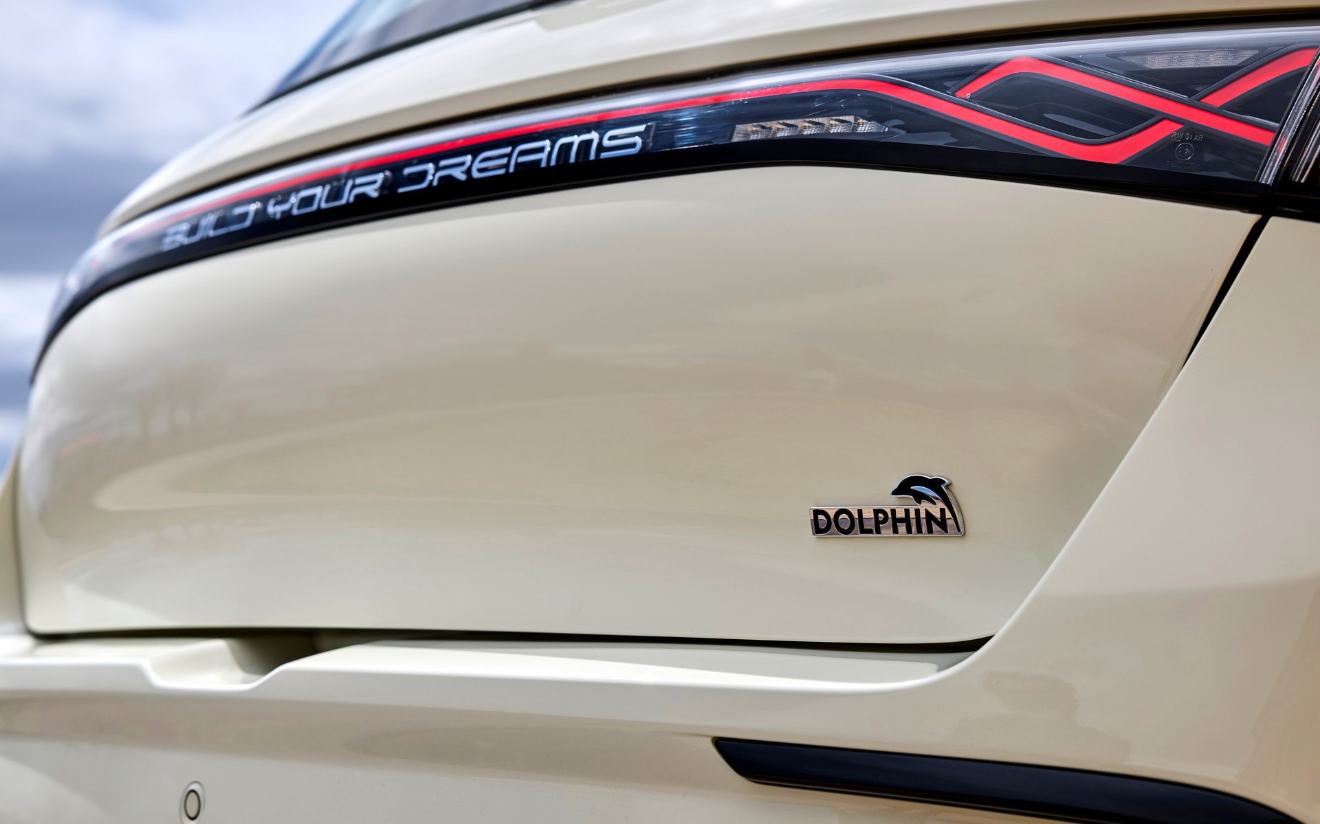 Η BYD φέρνει το μικρότερο σε διαστάσεις plug-in της αγοράς!