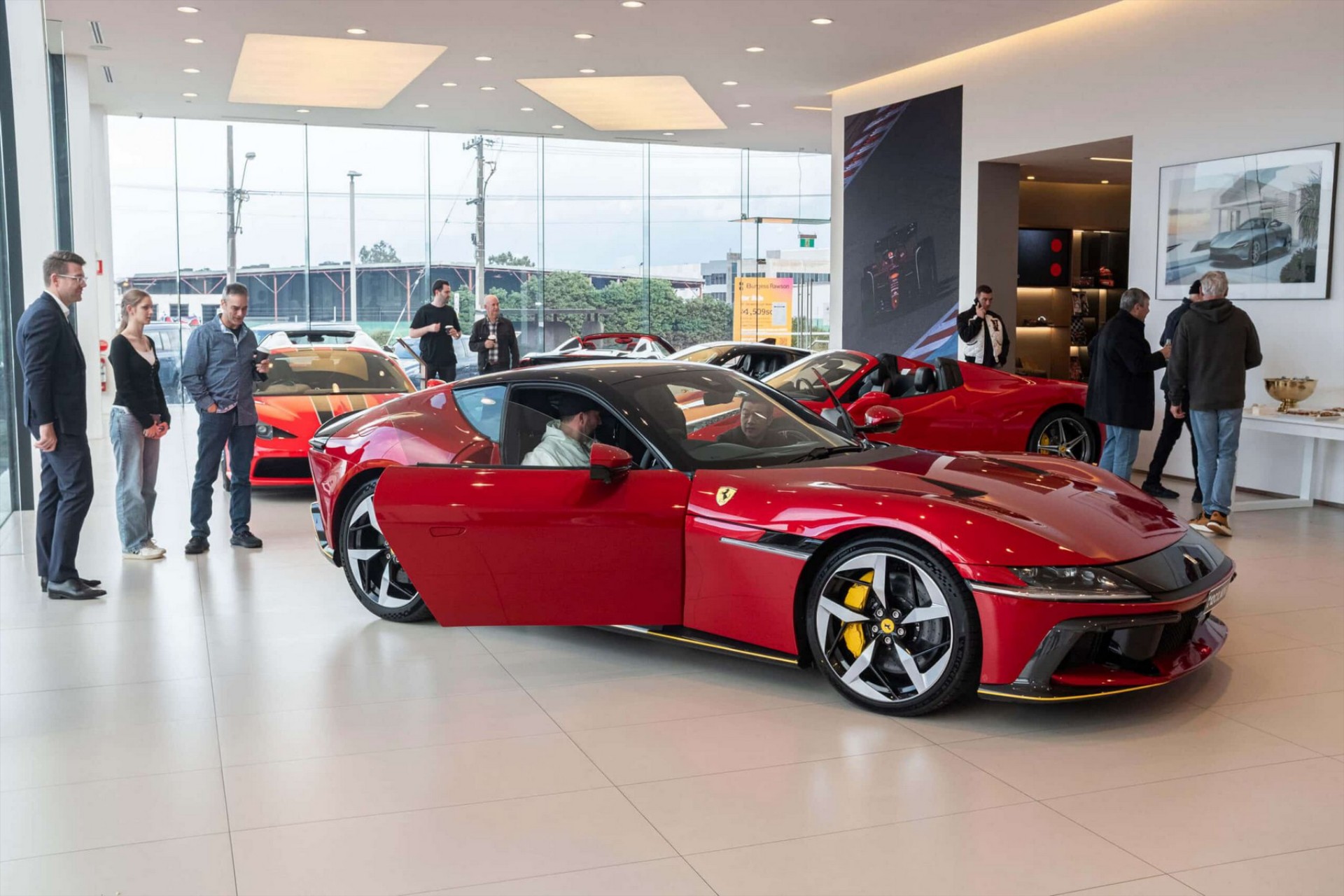 Η Ferrari έβγαλε 31 εκατ. ευρώ από μία χώρα της Ευρώπης – Σε μόλις τέσσερις μήνες