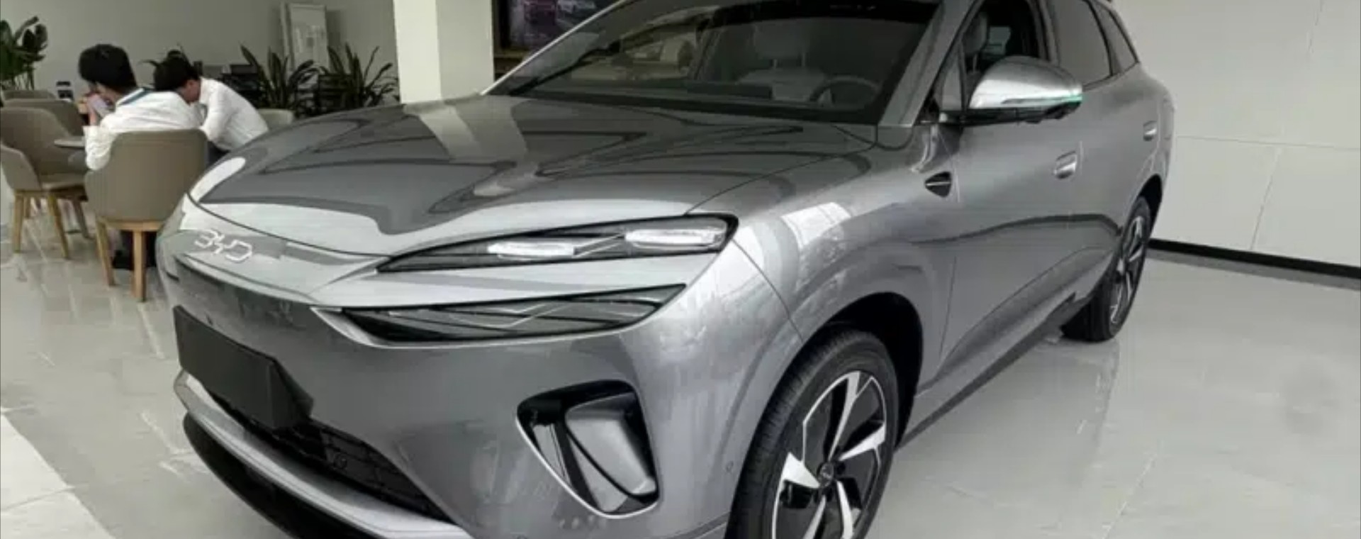 Η BYD το τερμάτισε - Φέρνει νέο plug-in hybrid SUV με ηλεκτρική αυτονομία 254 km! 