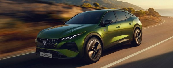Μπήκε στις εκθέσεις το νέο Peugeot 408 – Και έχει χαμηλότερη τιμή 
