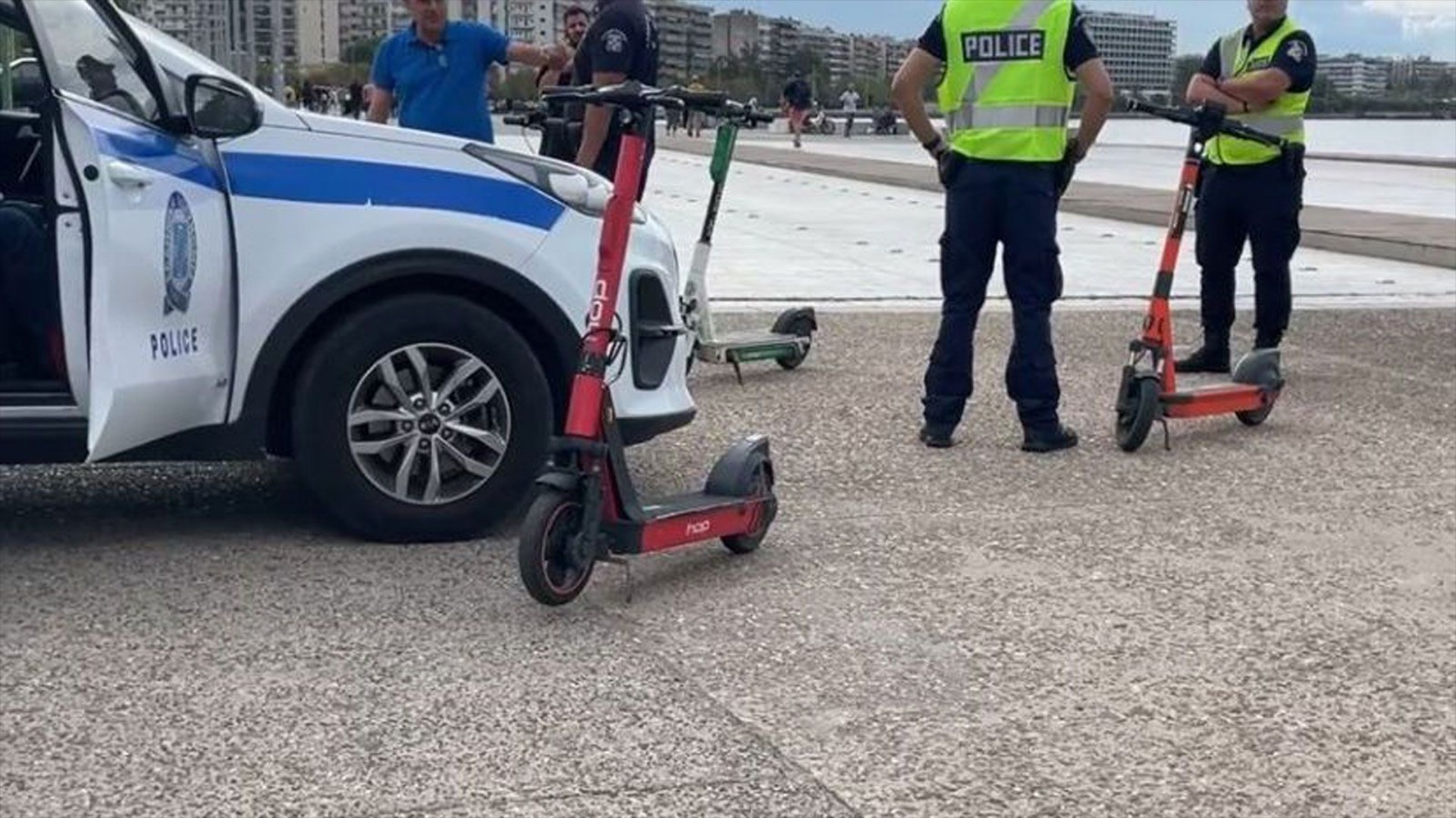 Οριστικό: Τέλος τα ηλεκτρικά πατίνια για τους ανήλικους