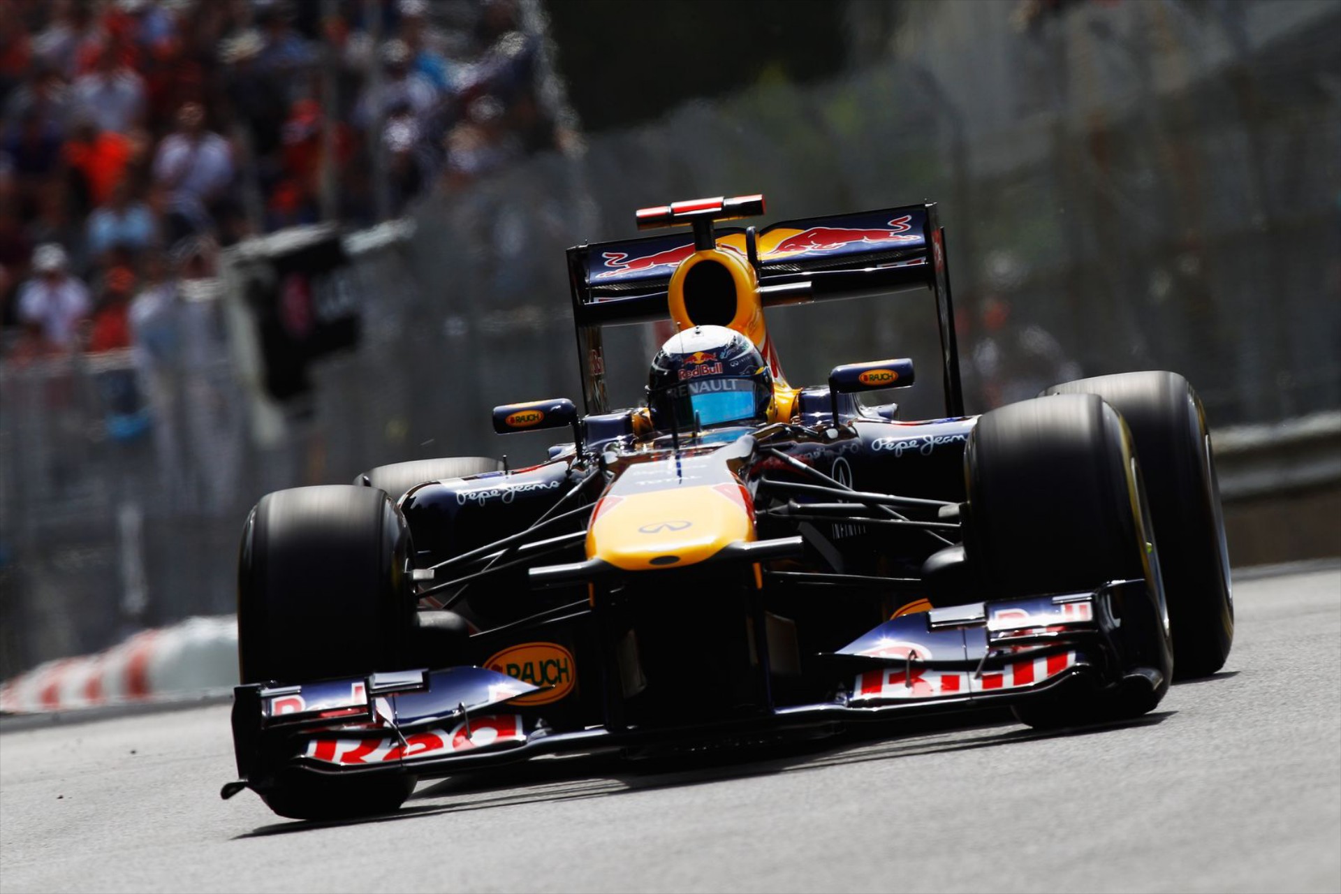 F1: Στην Pole Position o Vettel