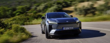 Δοκιμή Toyota C-ΗR+ 77 kWh: Electrified! 