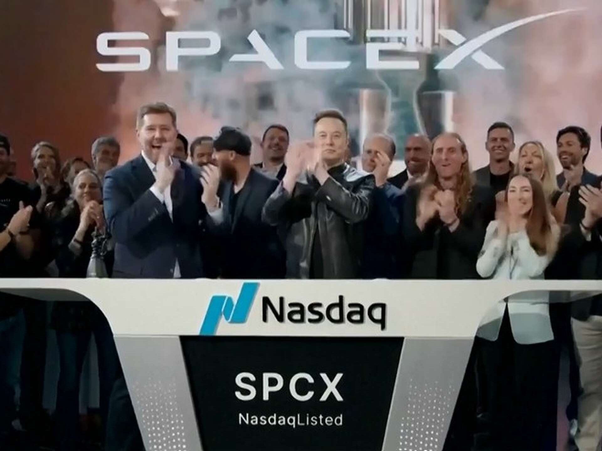 Εσύ πόσα χρήματα έβγαλες σε 9 χρόνια; Τον Musk δεν τον φτάνεις ούτε σε 100 ζωές