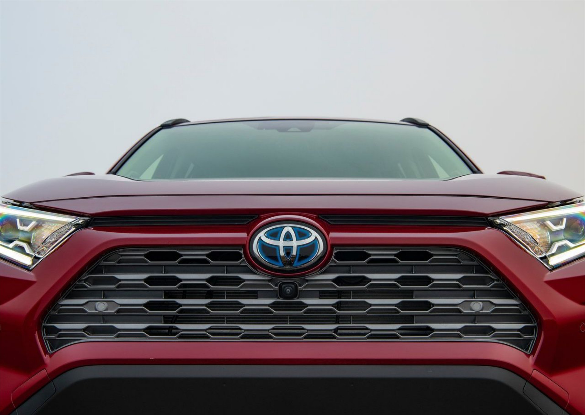 Το SUV της Toyota που κρατάει για χρόνια την τιμή του – Υβριδικό και best seller