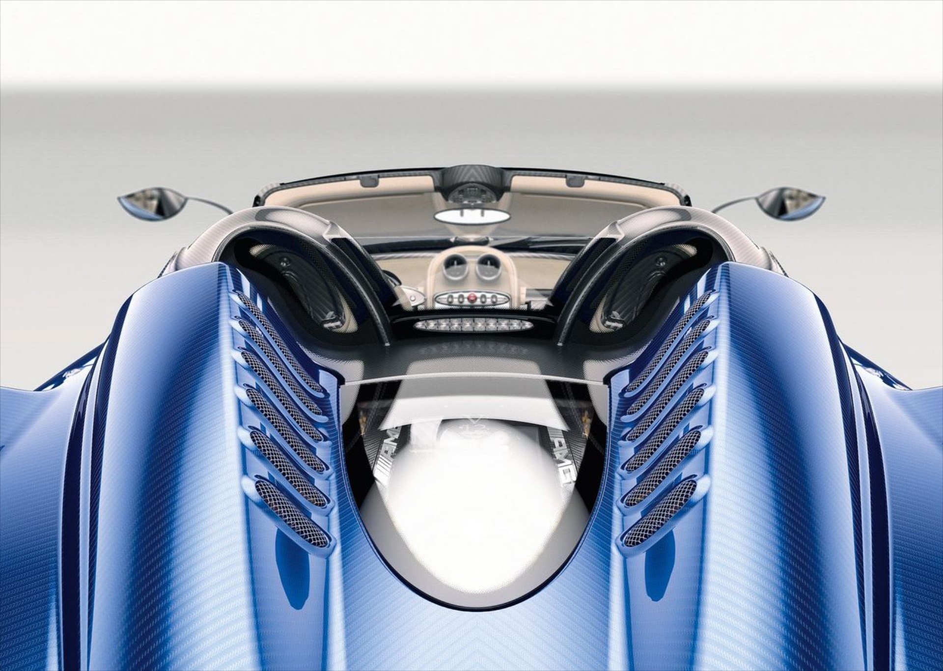 Χρησιμοποιεί καθημερινά ένα hypercar αξίας 4 εκατ. - Έχει κάνει 130.000 km