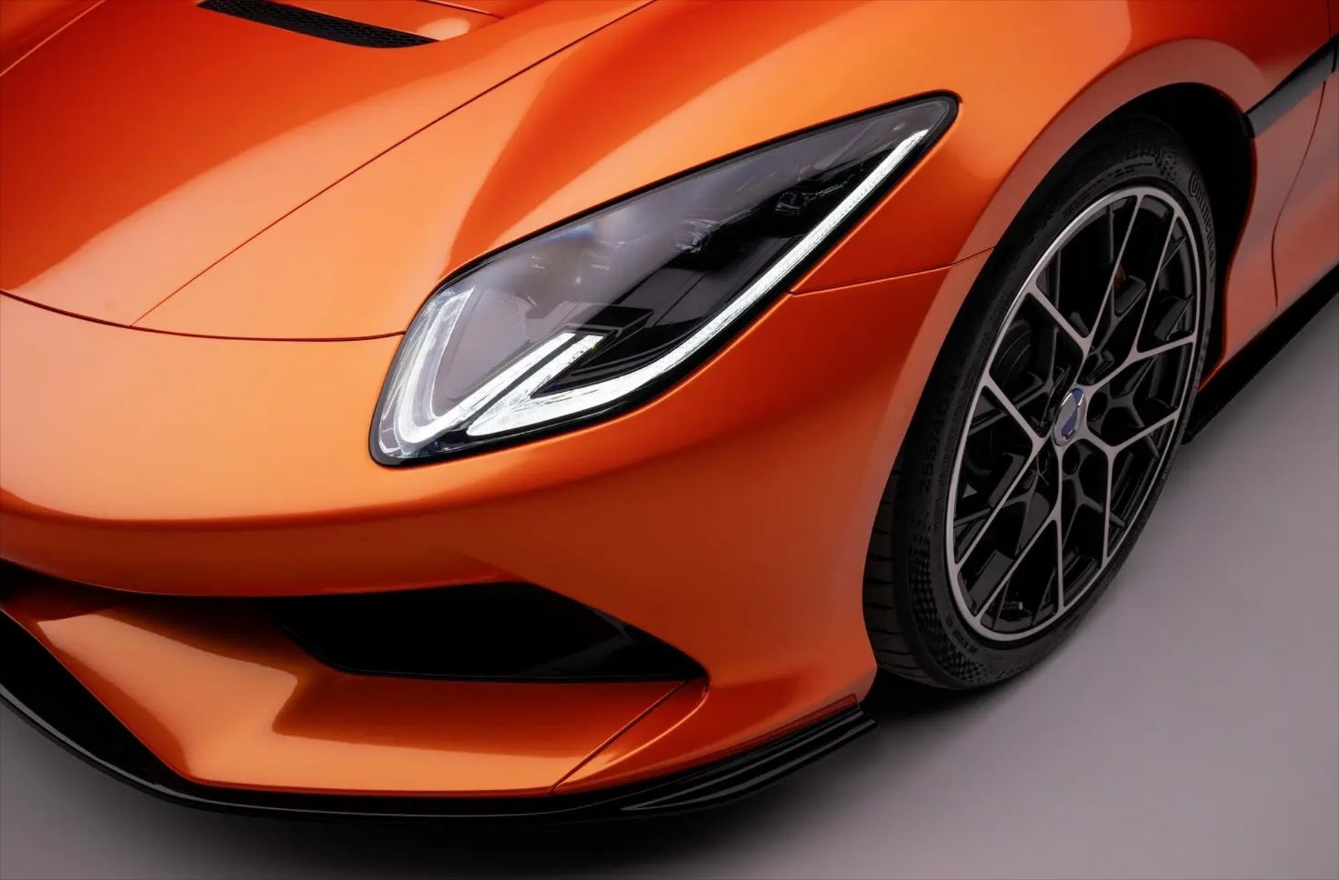 Θραύση έκανε το κινεζικό sports car των 167.300 ευρώ – Σε 24 ώρες δέχτηκε 1.000 παραγγελίες