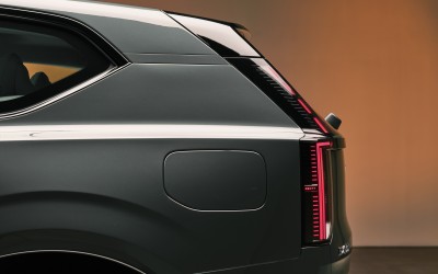 Ξεκίνησαν οι παραδόσεις του Volvo που δεν προλαβαίνουν να φτιάχνουν οι Σουηδοί!