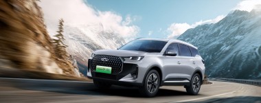 Υβριδικό οικογενειακό C-SUV με κάτω από 26.000 ευρώ και κορυφαίο εξοπλισμό!