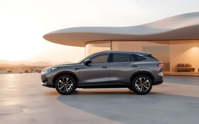 Νέα υβριδική έκδοση για το ευρύχωρο D-SUV – Από τα πιο προσιτά της κατηγορίας και με αυτονομία 1.000 km! 