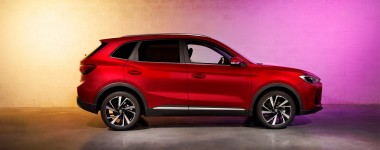 MG ZS MAX: To ολοκληρωμένο C-SUV που αγοράζεις σε τιμή supermini! 