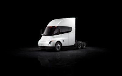 Tesla Semi: Έρχεται στην Ευρώπη με αυτονομία 523 km – Ποια χώρα αγόρασε ήδη! 
