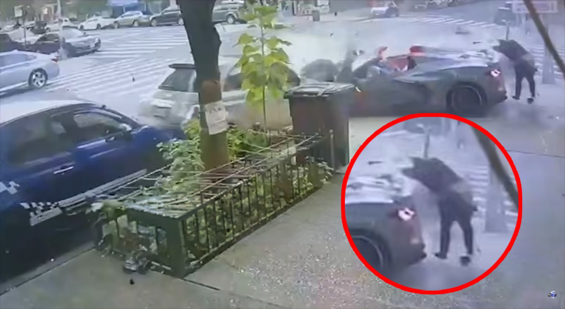 Τρομερό τροχαίο στη Νέα Υόρκη με Corvette και Mercedes – Σκληρές εικόνες (video)