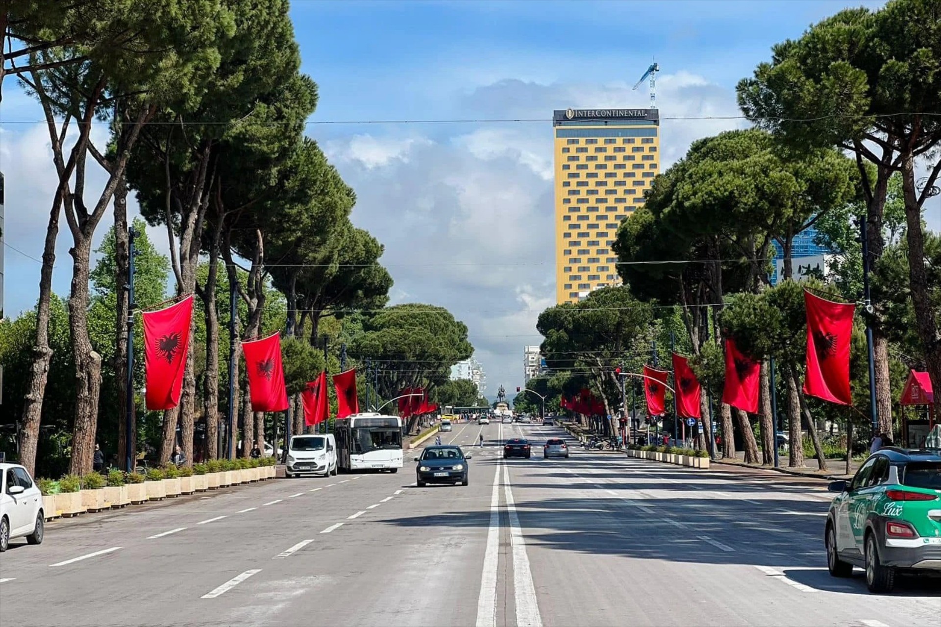Η κινεζική μάρκα που κατέκτησε την Αλβανία – Σαρώνει τις πωλήσεις