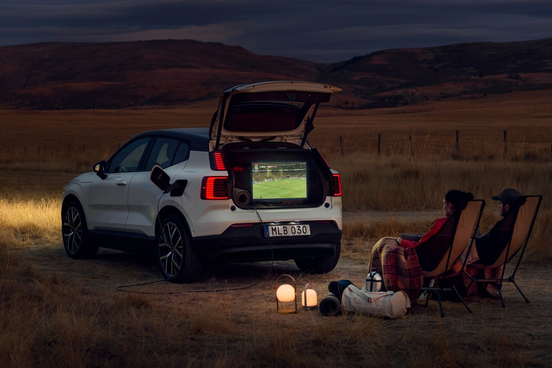 Το Volvo EX30 μετατρέπεται σε κινητό power bank – Δες πόσο εύκολα γίνεται 