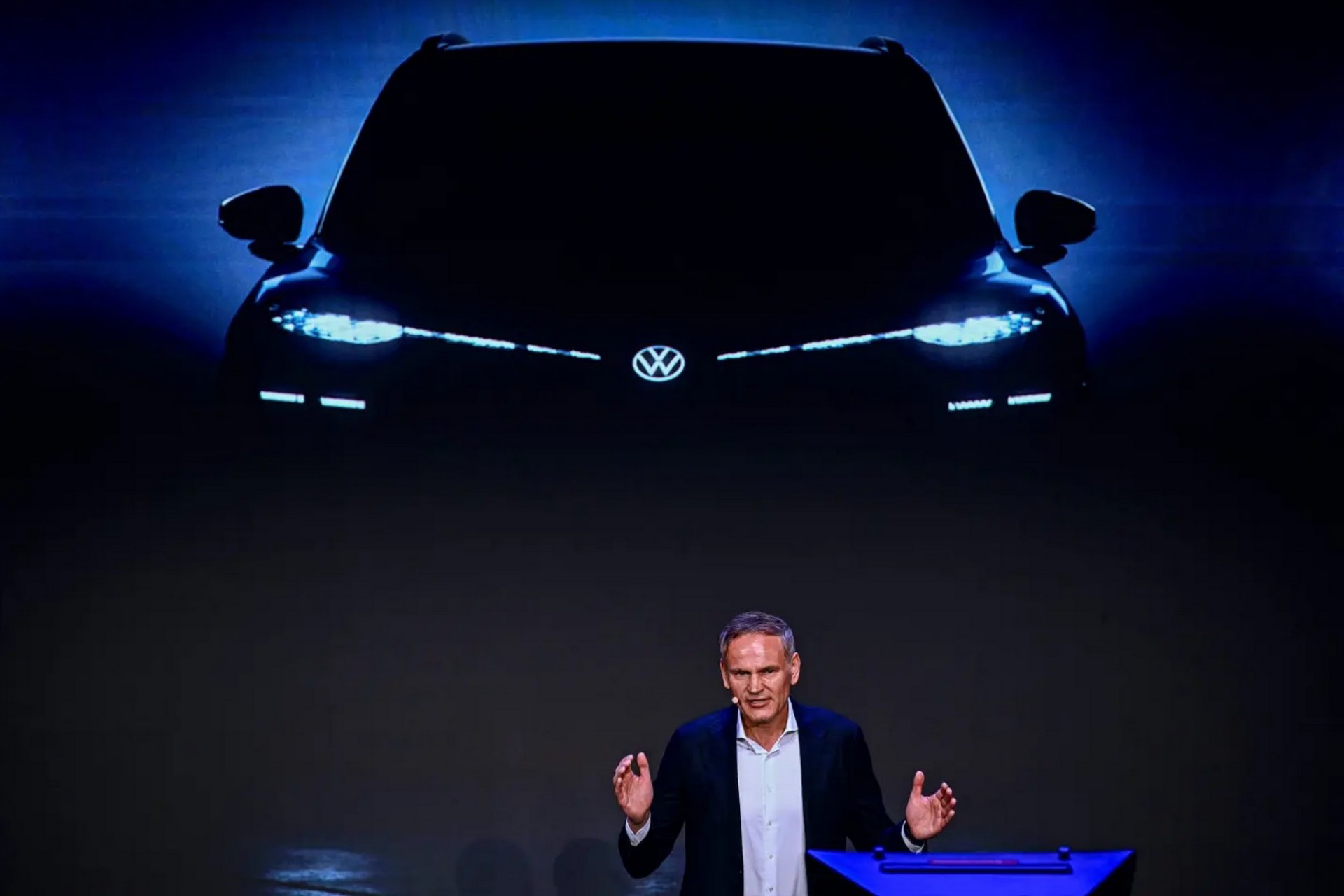 Η Volkswagen το ενέκρινε ομόφωνα - Κόβει το 50% των μοντέλων και 50.000 θέσεις εργασίας