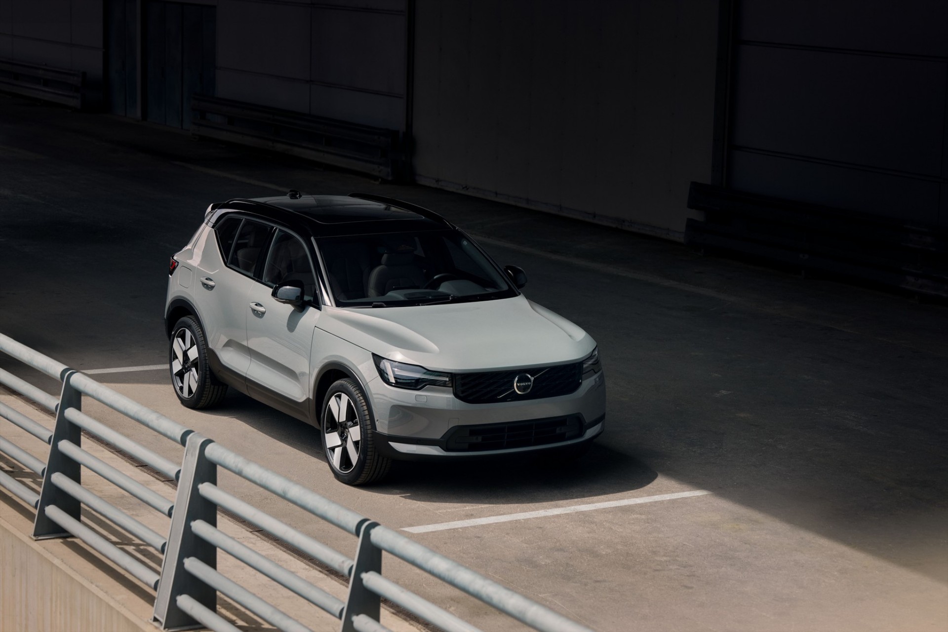 Αυτά είναι τα Volvo XC40, EX40 και EC40 – Πότε έρχονται Ελλάδα 