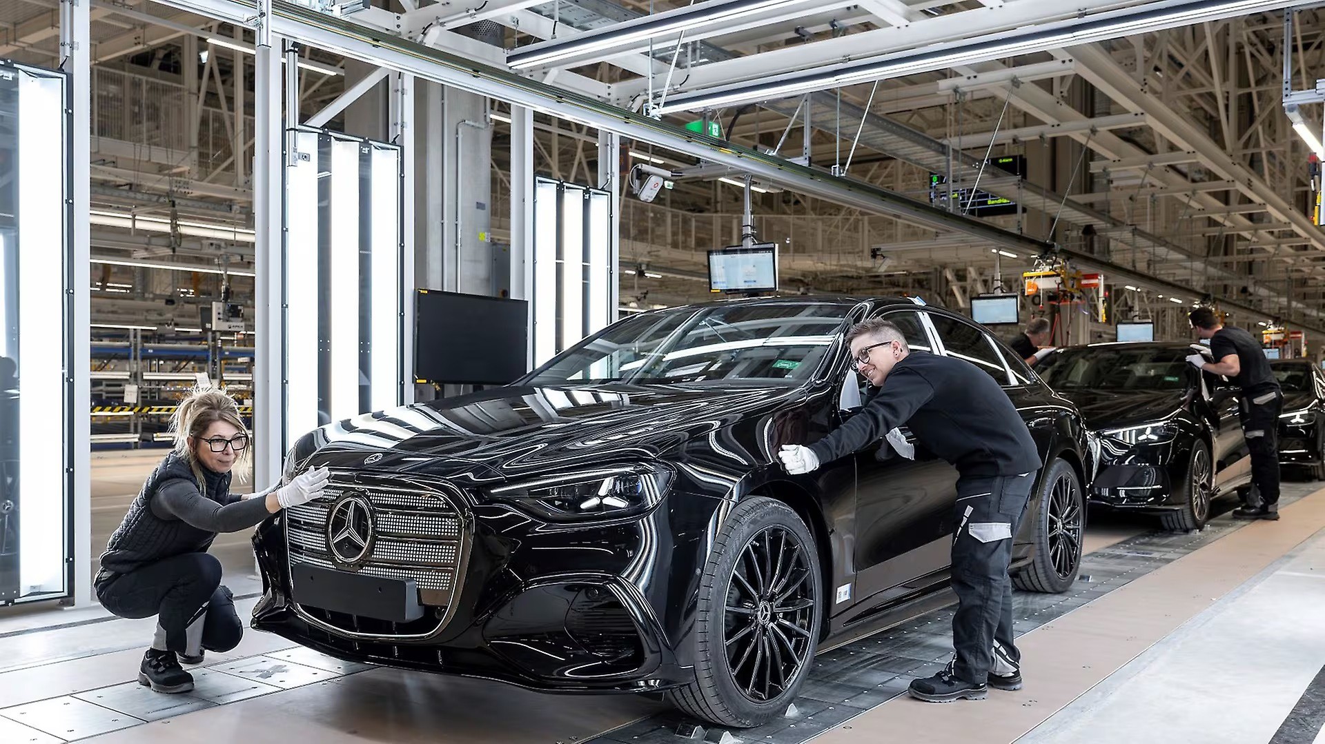 Το μεγαλύτερο εργοστάσιο της Mercedes - Εκεί κατασκευάζεται η νέα C-Class