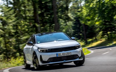 Έφτασε Ελλάδα το ισχυρότερο Opel Corsa με τους 281 ίππους – Τιμή 