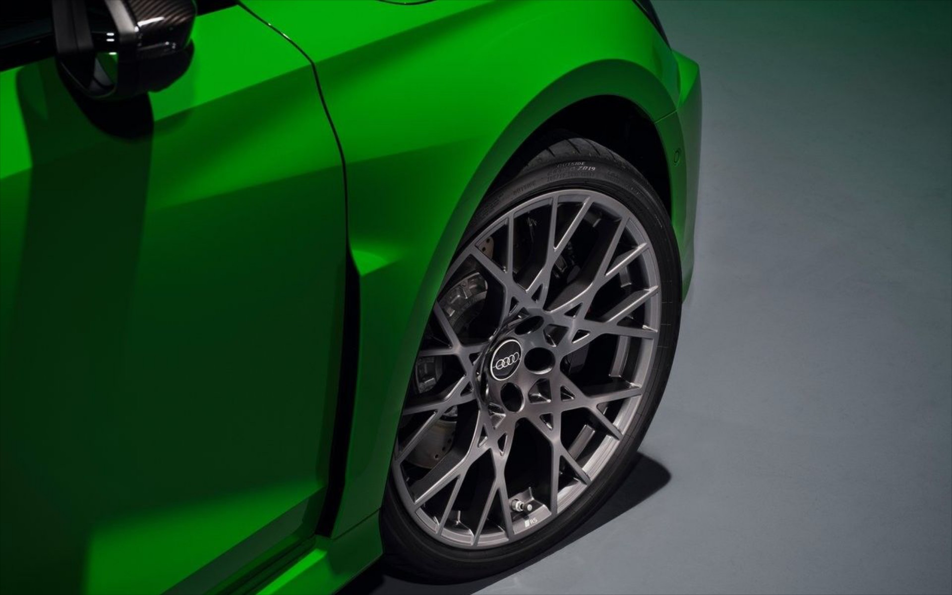 To Audi των 100.000 ευρώ ήρθε στην Ελλάδα