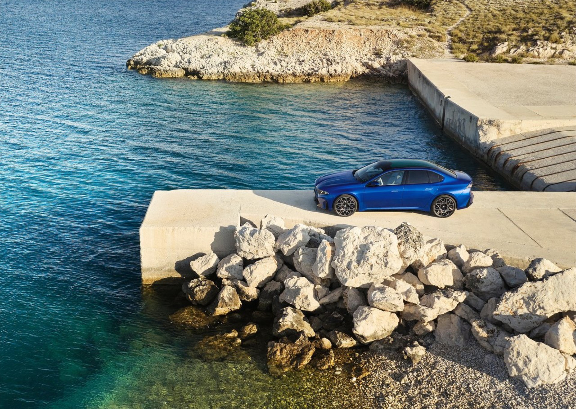 Η BMW που έκανε 2.061 km με ένα γέμισμα – Ποιοι δε μπορούν να την αποκτήσουν