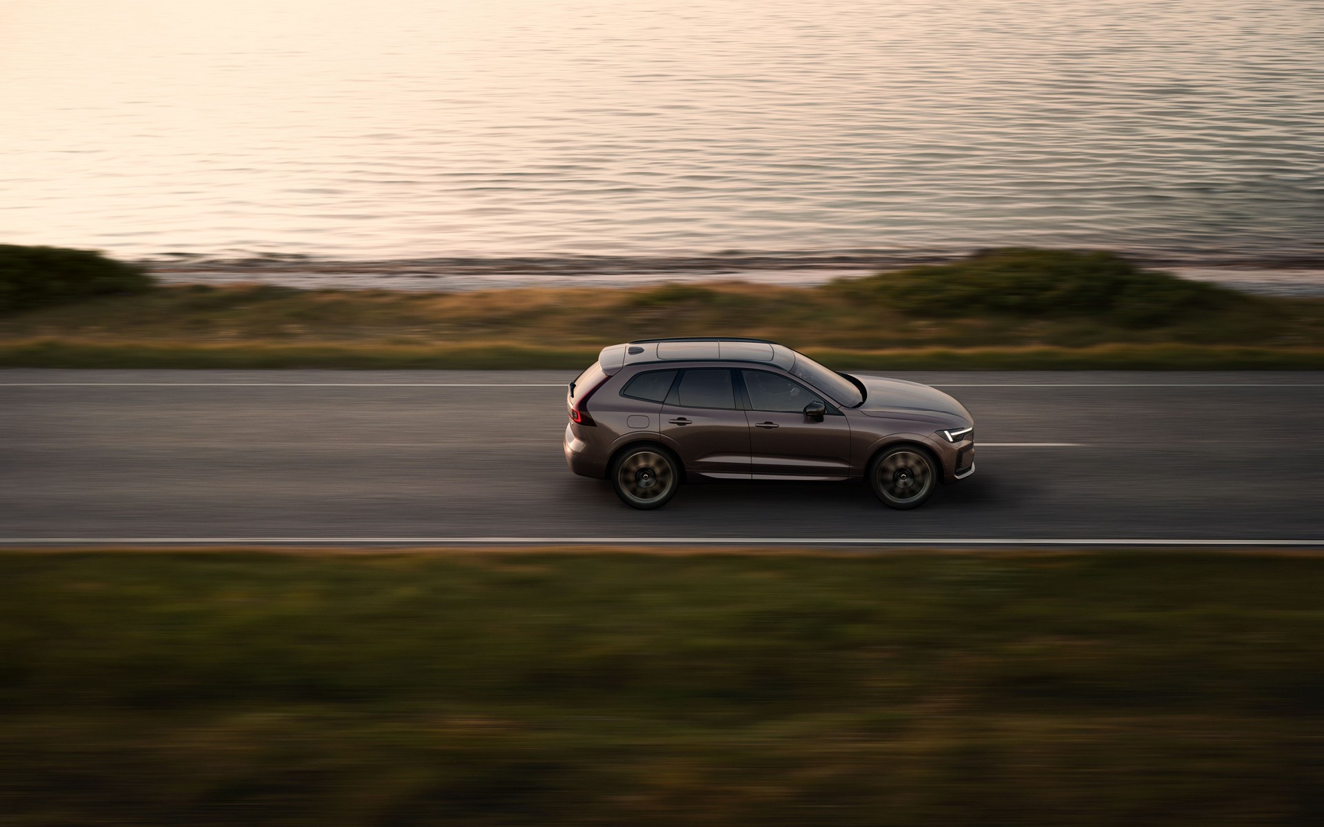 Ανακοινώθηκαν οι τιμές του νέου Volvo XC60 στην Ελλάδα - Πόσο κοστίζει το premium SUV
