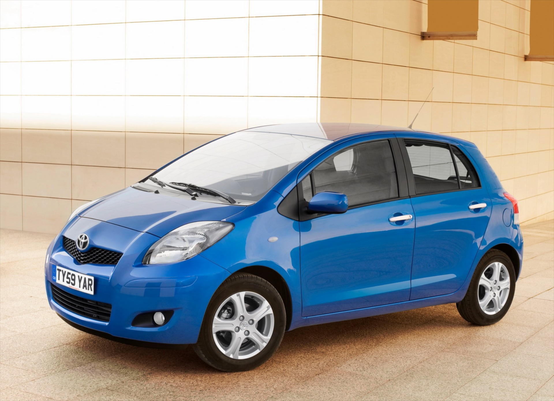 Ανακαλούνται 341 Toyota Yaris