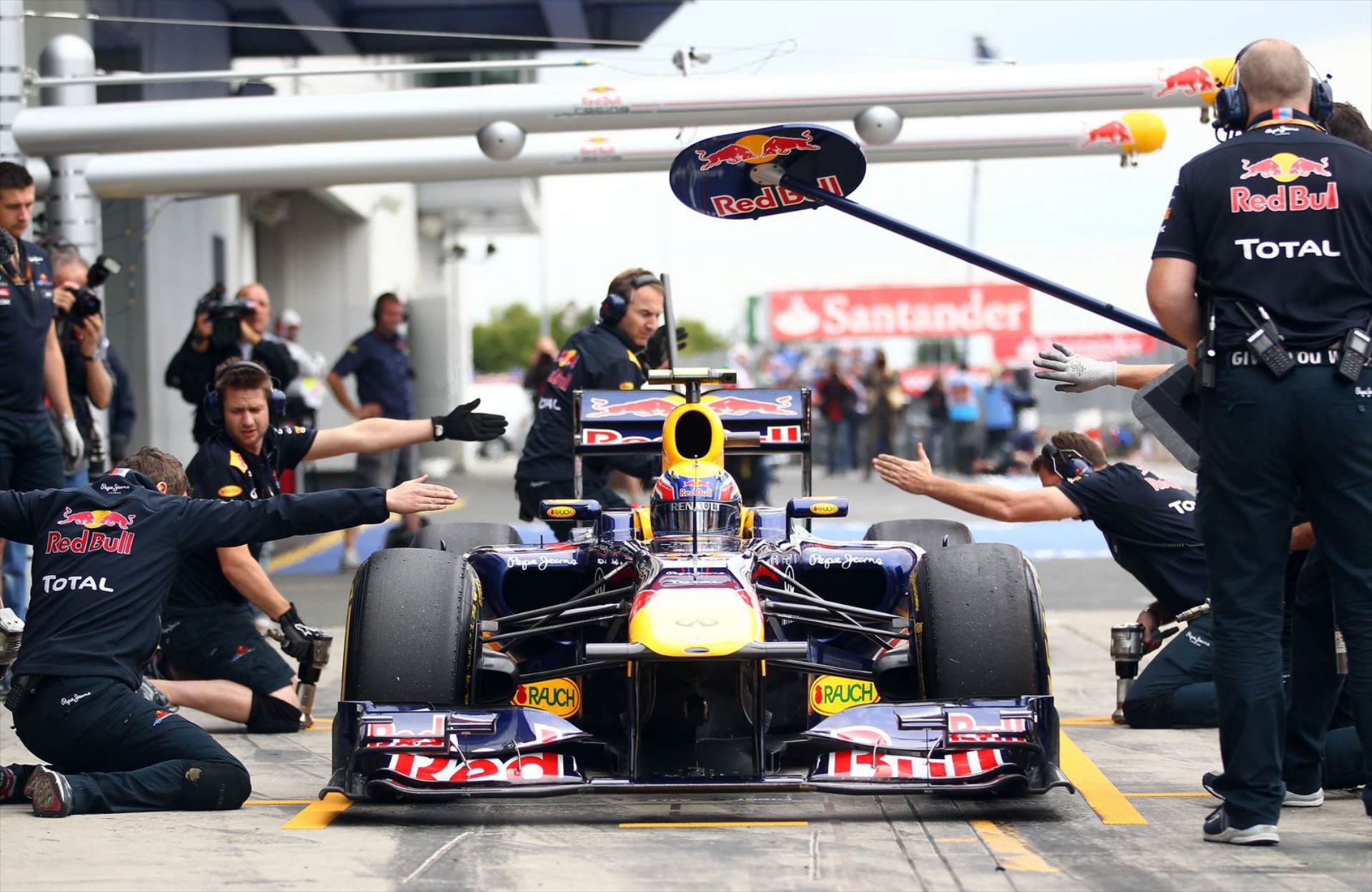 F1: Μάχη ανάμεσα στην RBR και την Ferrari