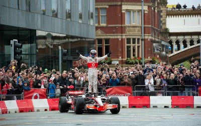 F1: Περιμένει το νέο του συμβόλαιο ο Button