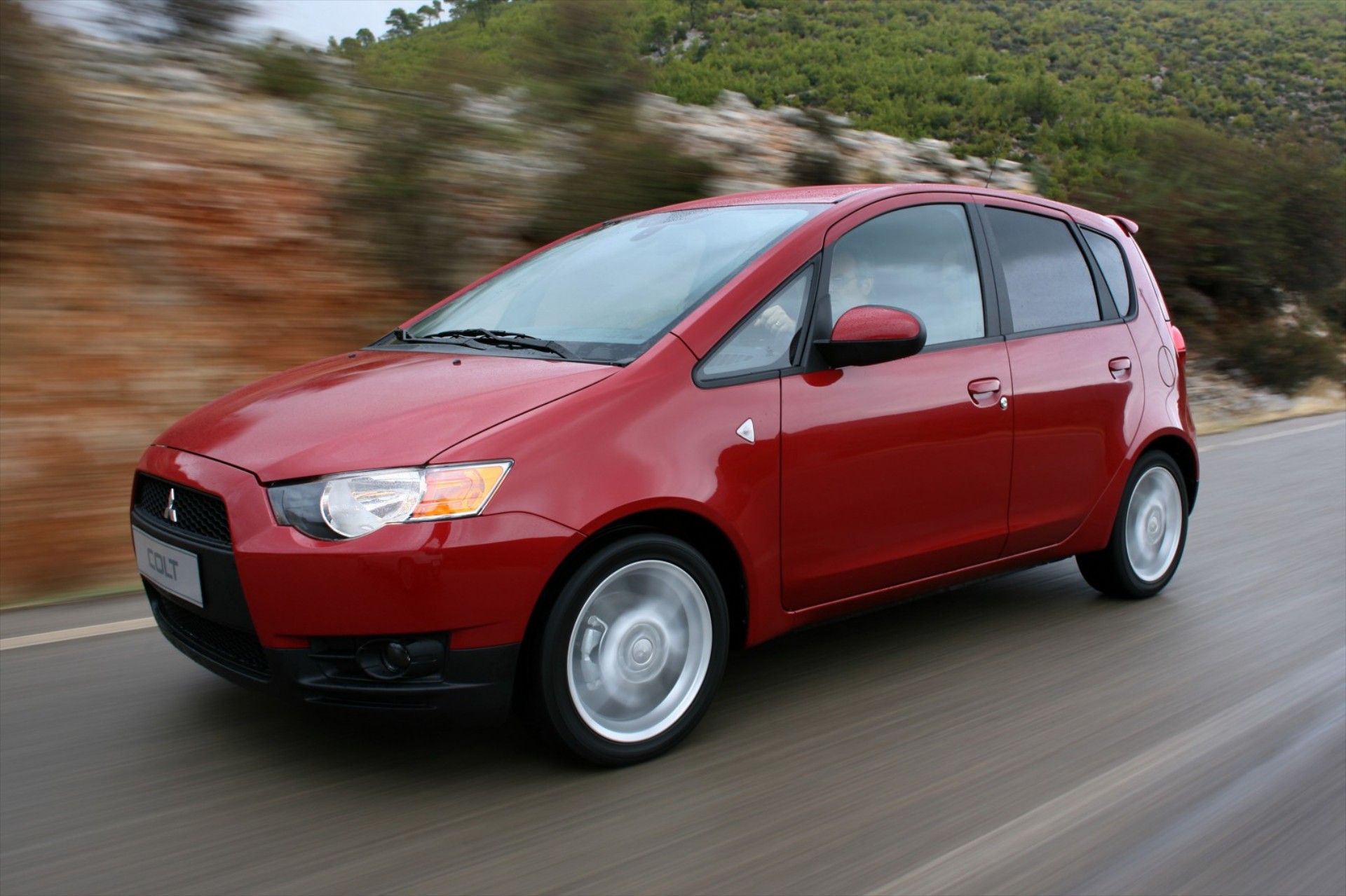 Mitsubishi Colt: Νέο πρόγραμμα service