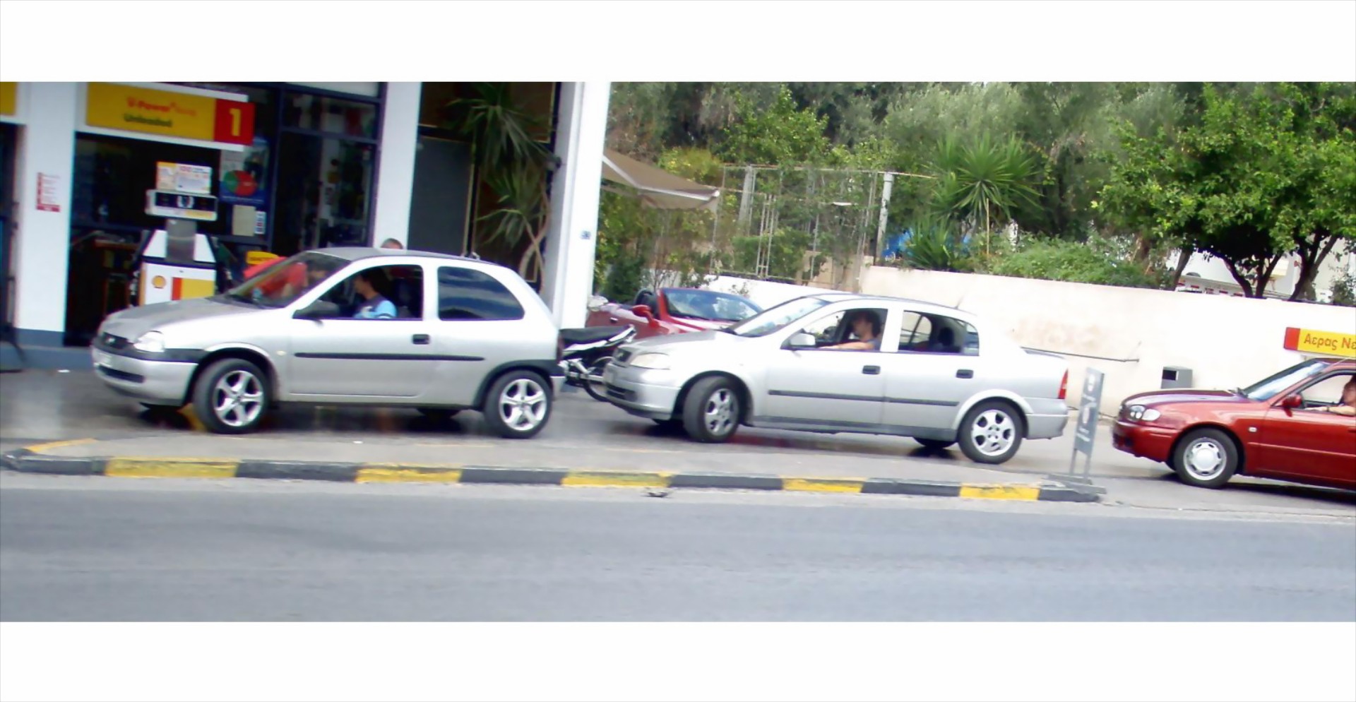 Αναστάλθηκε η απεργία στα διυλιστήρια