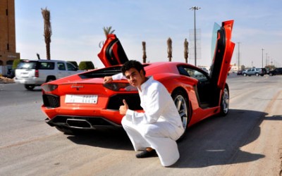 O 22χρονος ιδιοκτήτης της πρώτης Aventador
