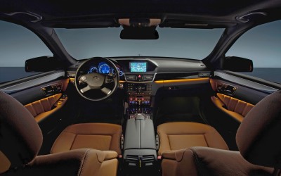 Στο Facebook από το αυτοκίνητο