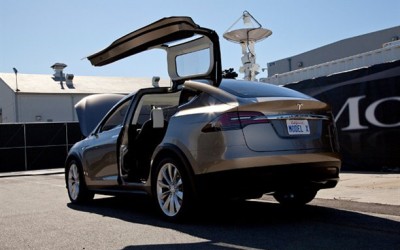 Αποκάλυψη: Tesla Model X