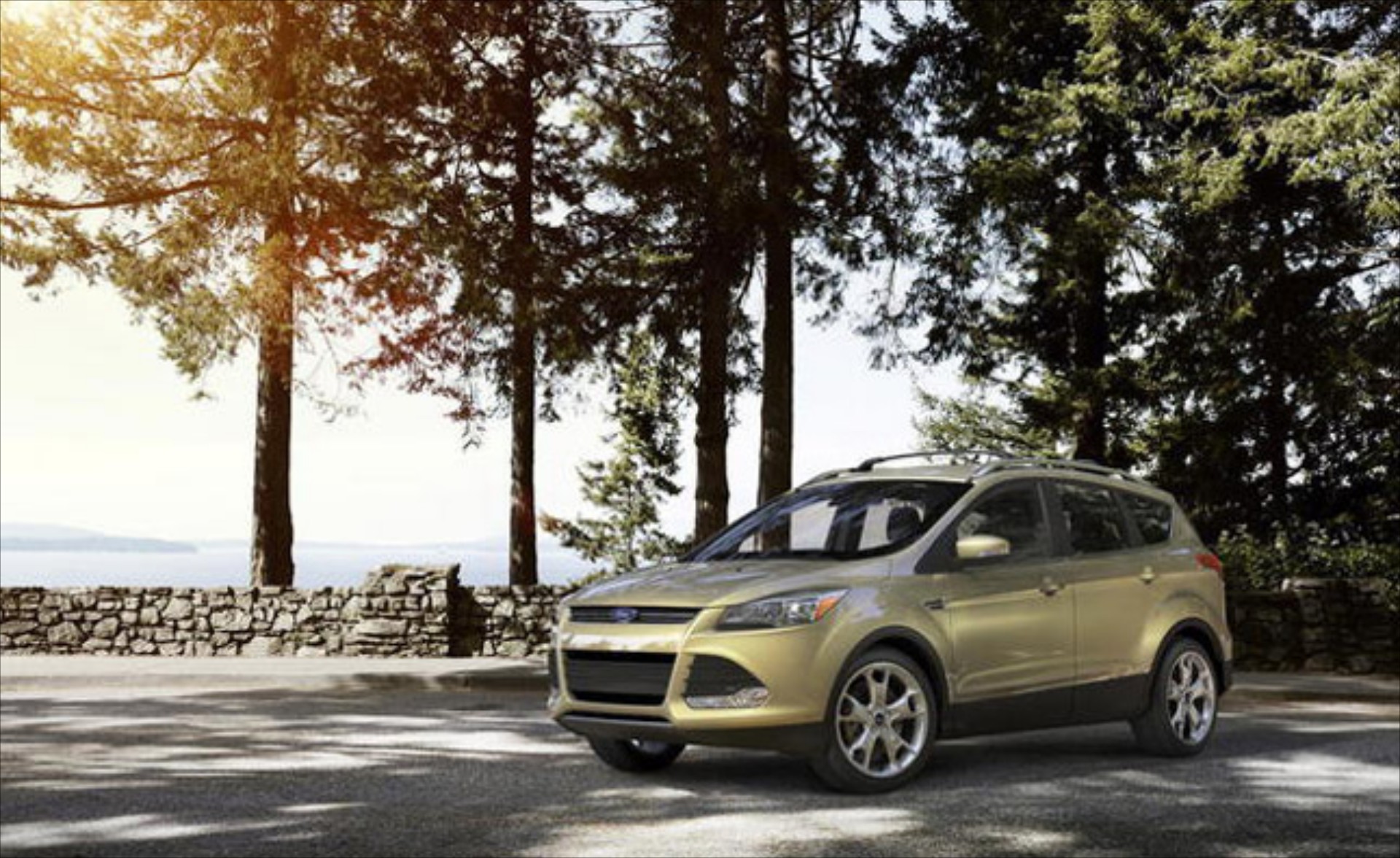Ford: Ανάκληση 11.500 Escape

