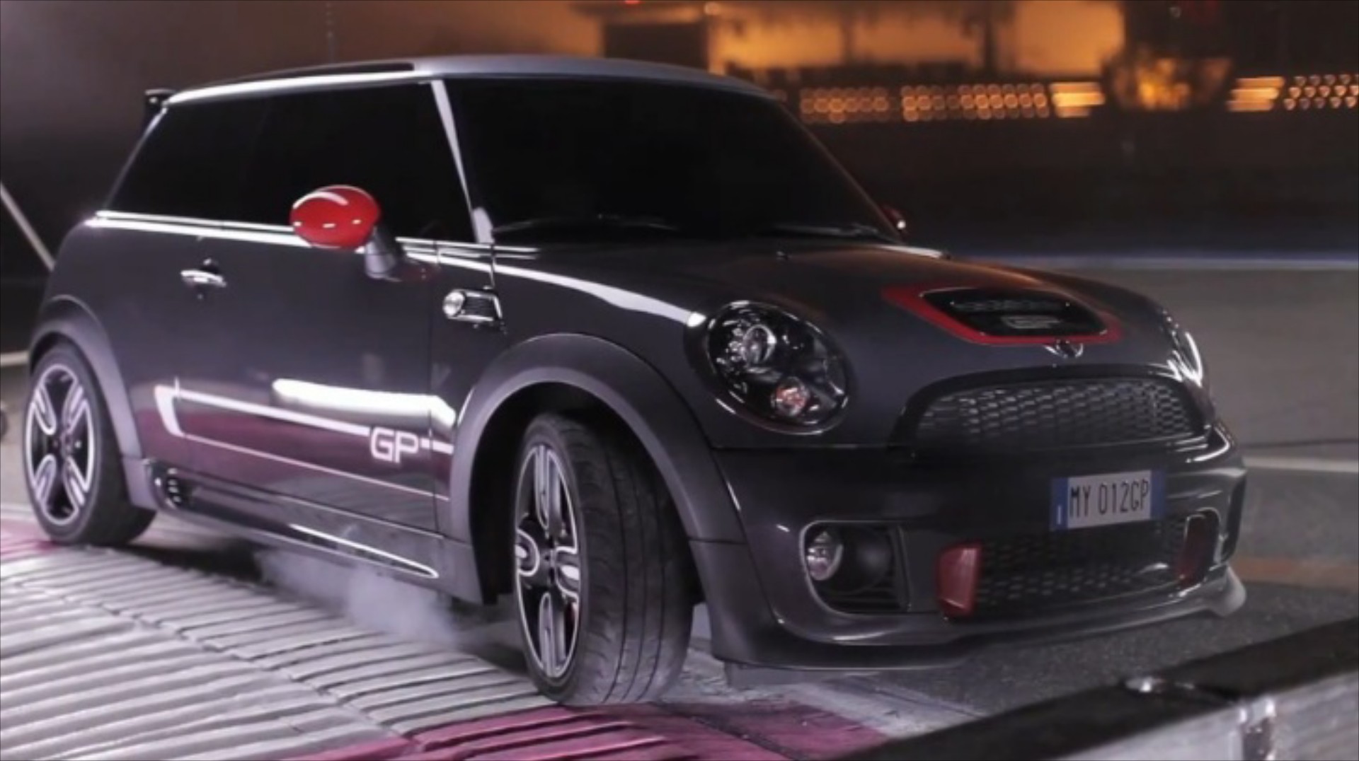 Video: MINI JCW GP στο Nurburgring  