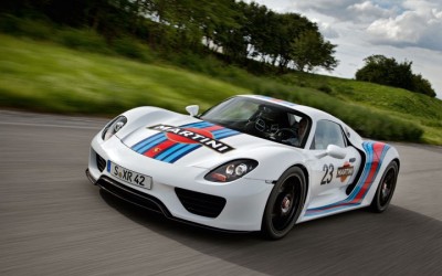 H Porsche 918 Spyder στα χρώματα της Martini Racing