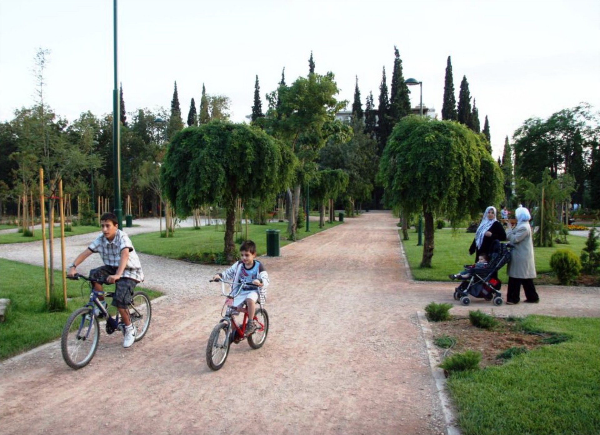 Βιοκλιματική ανάπλαση σε 5 δήμους της Αττικής