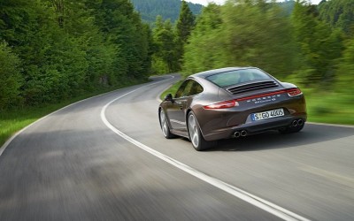 6 Video για τη νέα Porsche 911 Carrera 4