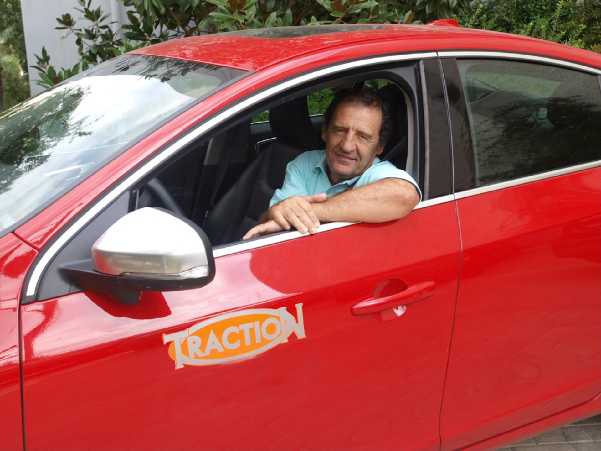 Traction @ ΣΚΑΪ TV