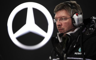 H Mercedes θα δοκιμάσει νέα πράγματα